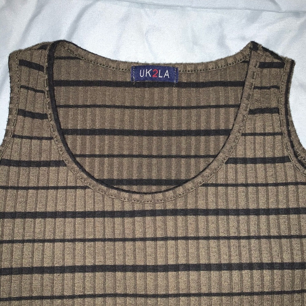 Top - Picture 3 of 3